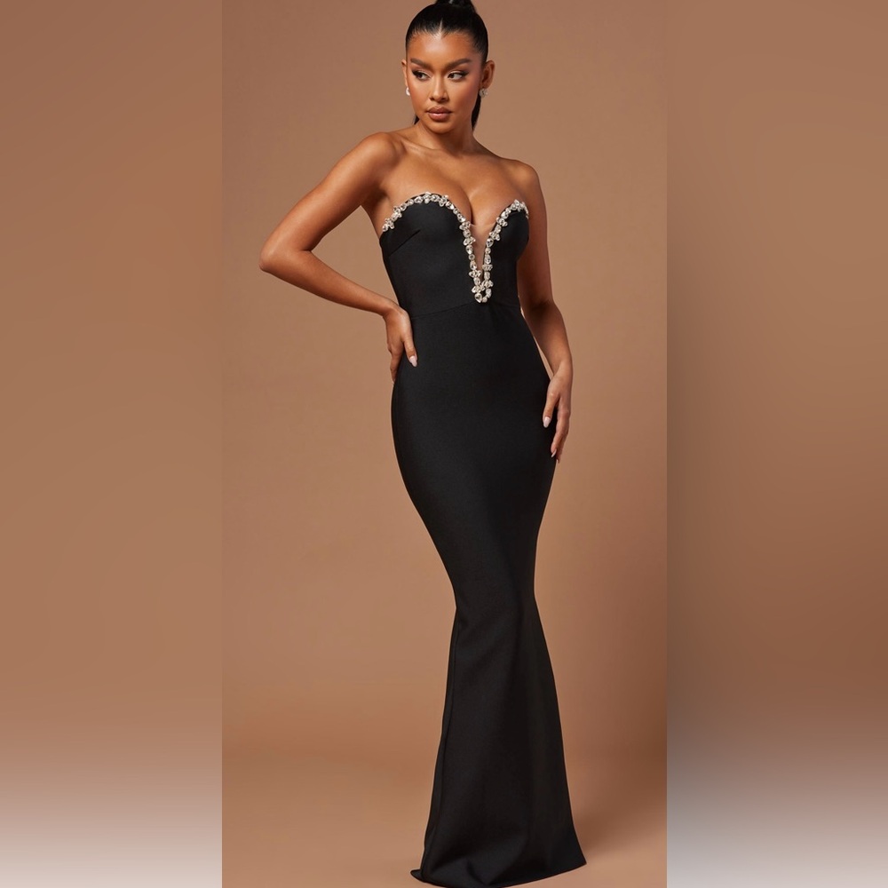 Women’s Fashion Nova Odessa Black Bodycon Slit Long Formal Gown Size L BNWT
